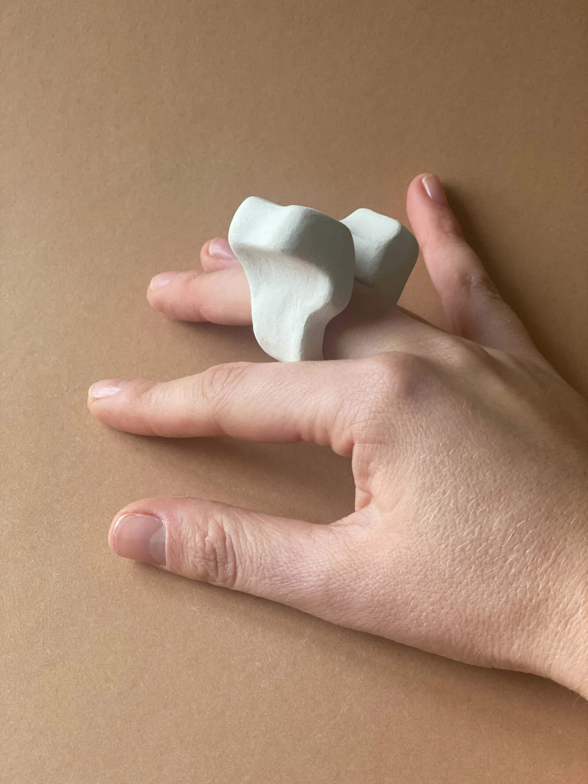 entresole on the finger